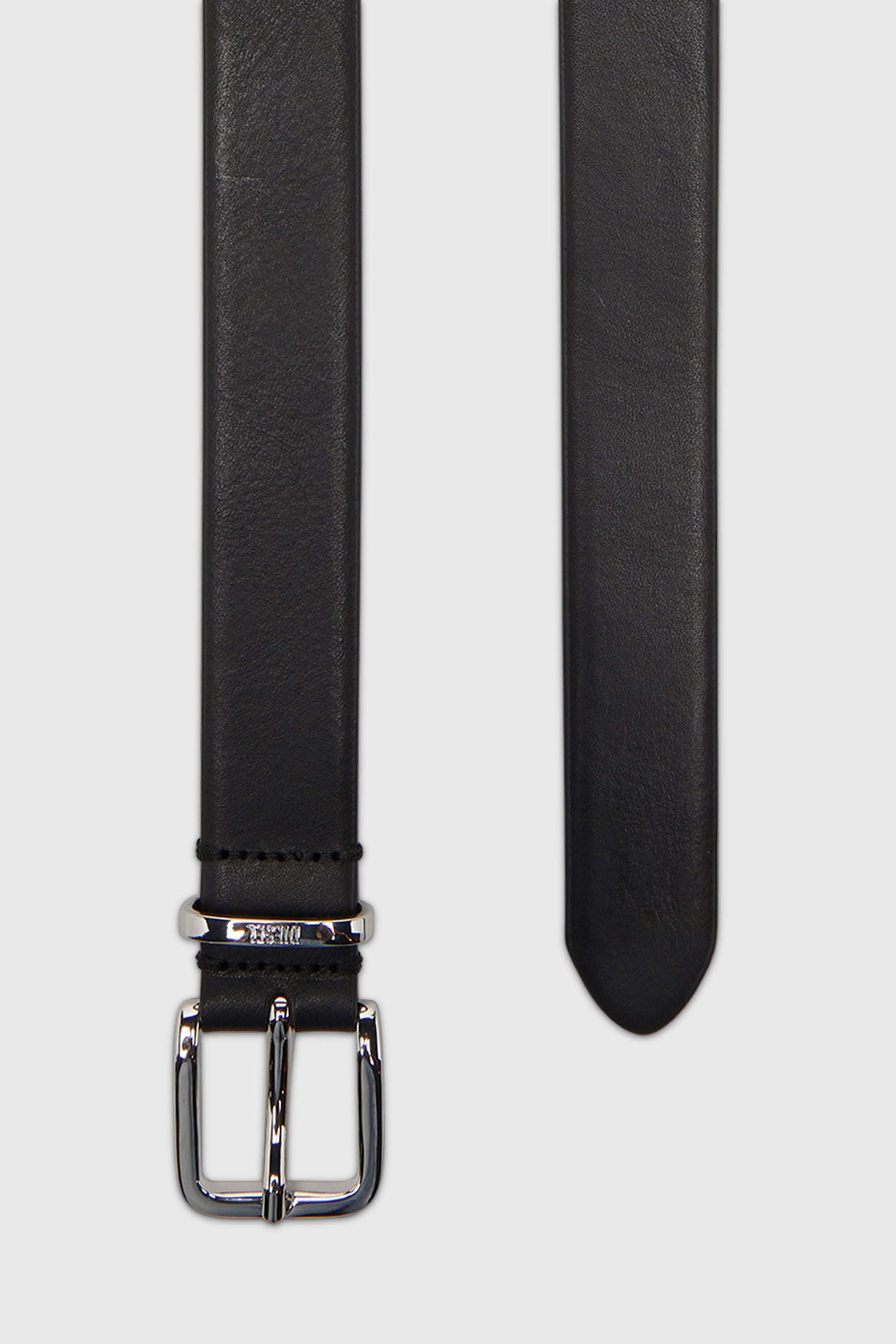 Diesel - B-BISCOTTO W KNOT 25, Woman's 2.5cm leather belt in Black - 2