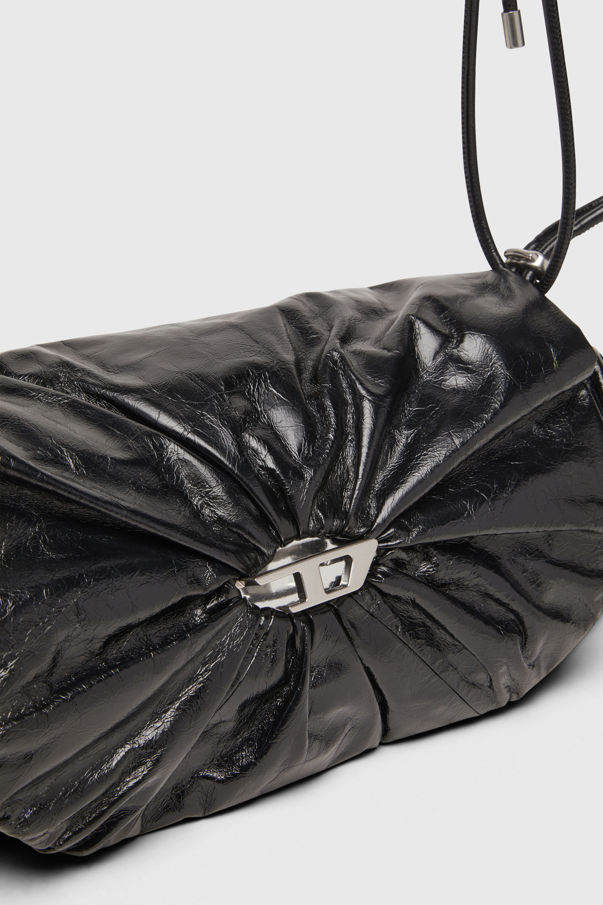 Diesel - SCRUNCH-D SHOULDER M, Woman's Scrunch-D-Shoulder bag in scrunched shiny leather in Black - 6