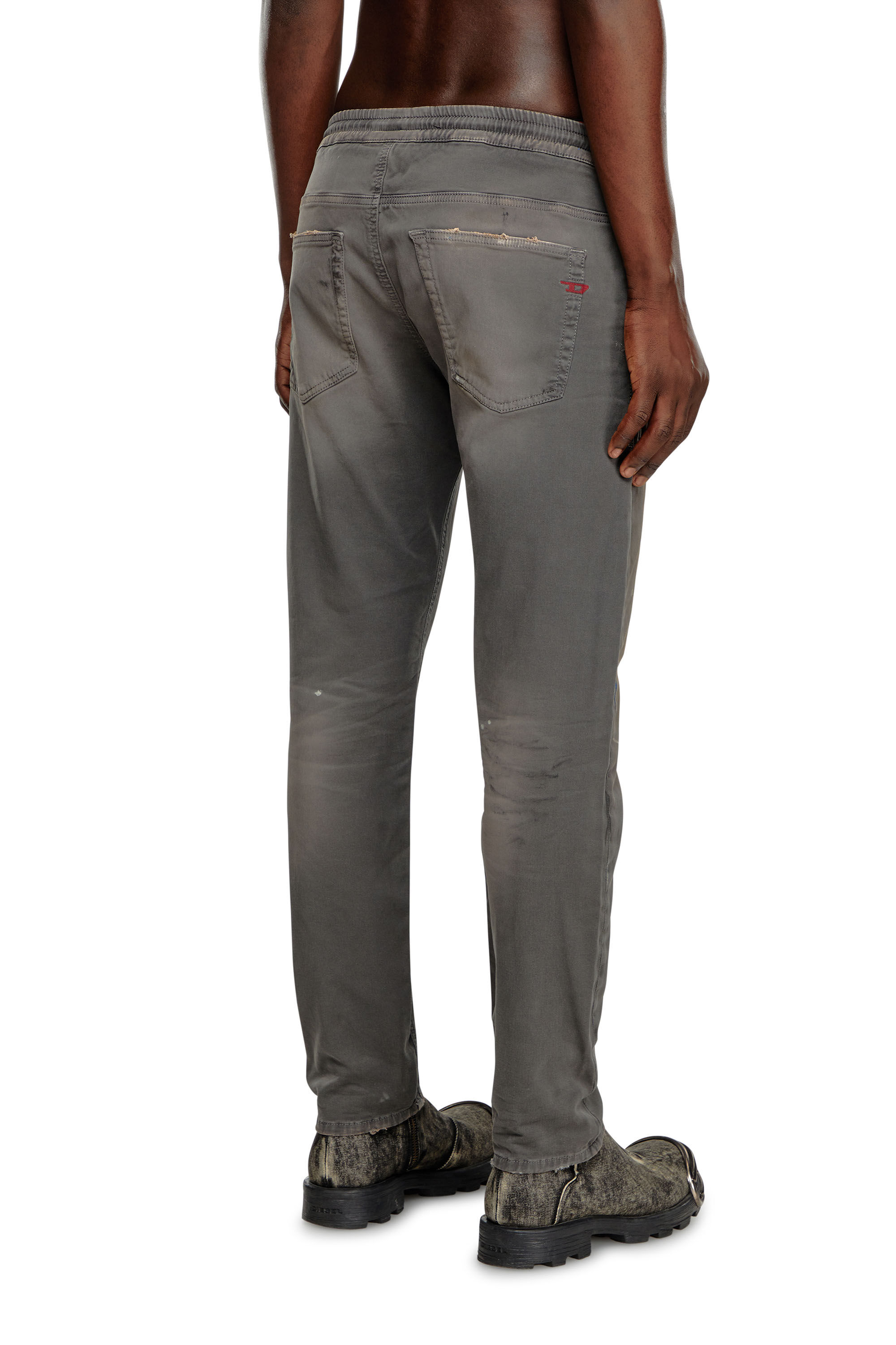 Diesel - Man Tapered 2030 D-Krooley Joggjeans® 068LW, Dark grey - Image 4