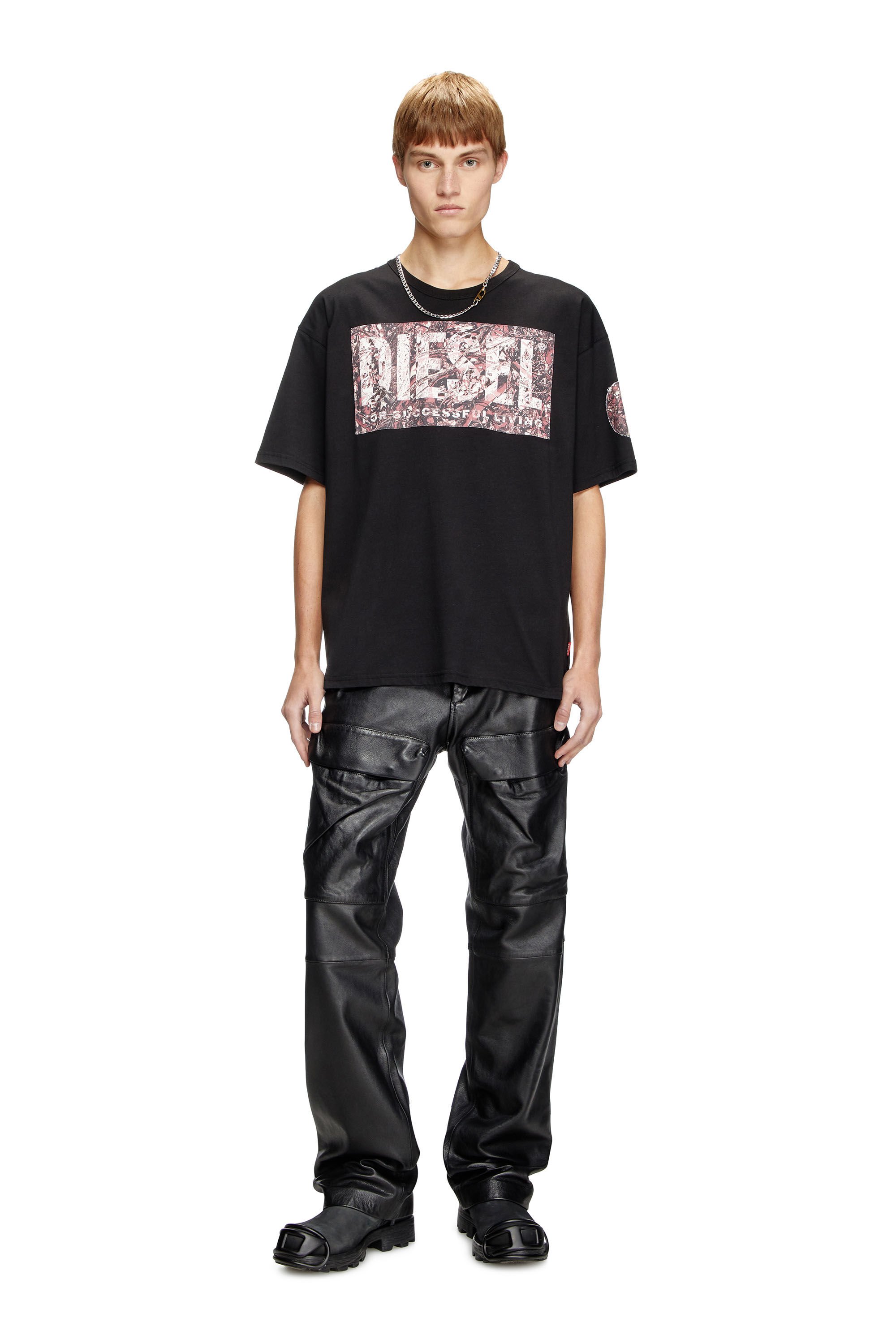 Diesel - T-BOXT-R22, Man's T-shirt with large gabardine patch logo in Black - 1