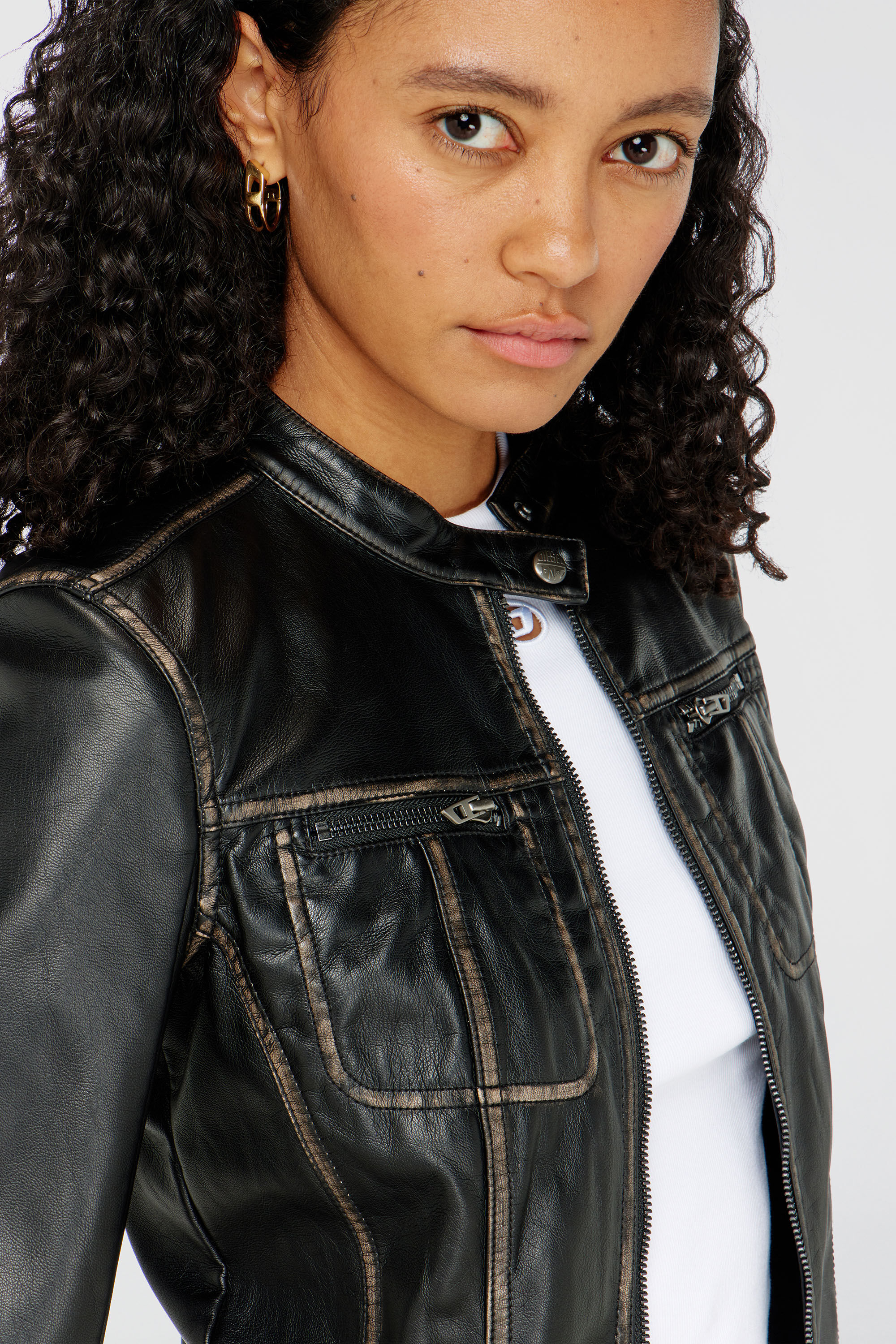 Diesel - G-LOBE, Woman's Cropped distressed biker jacket in Black - 5