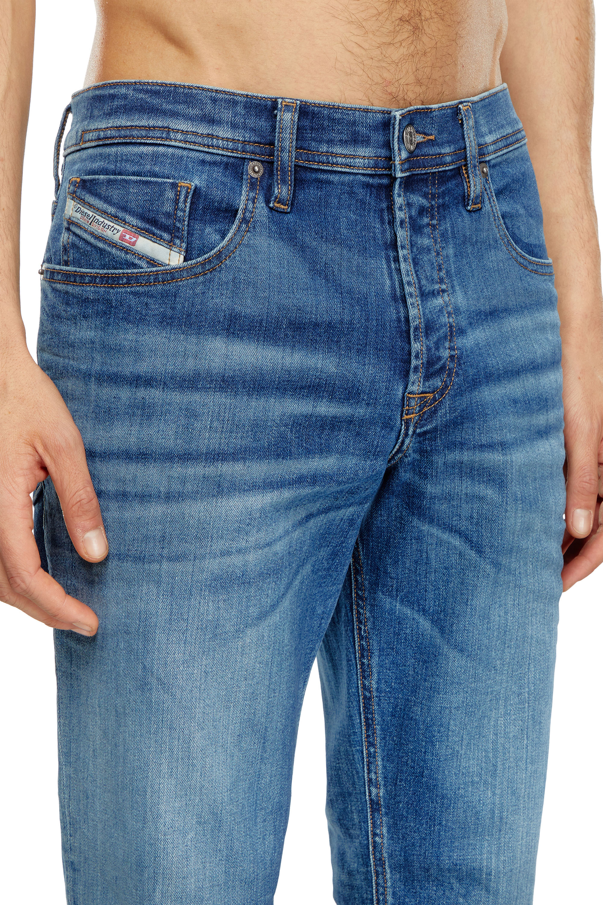 Diesel - Tapered Jeans 2023 D-Finitive 0GRDP, Medium blue - Image 4