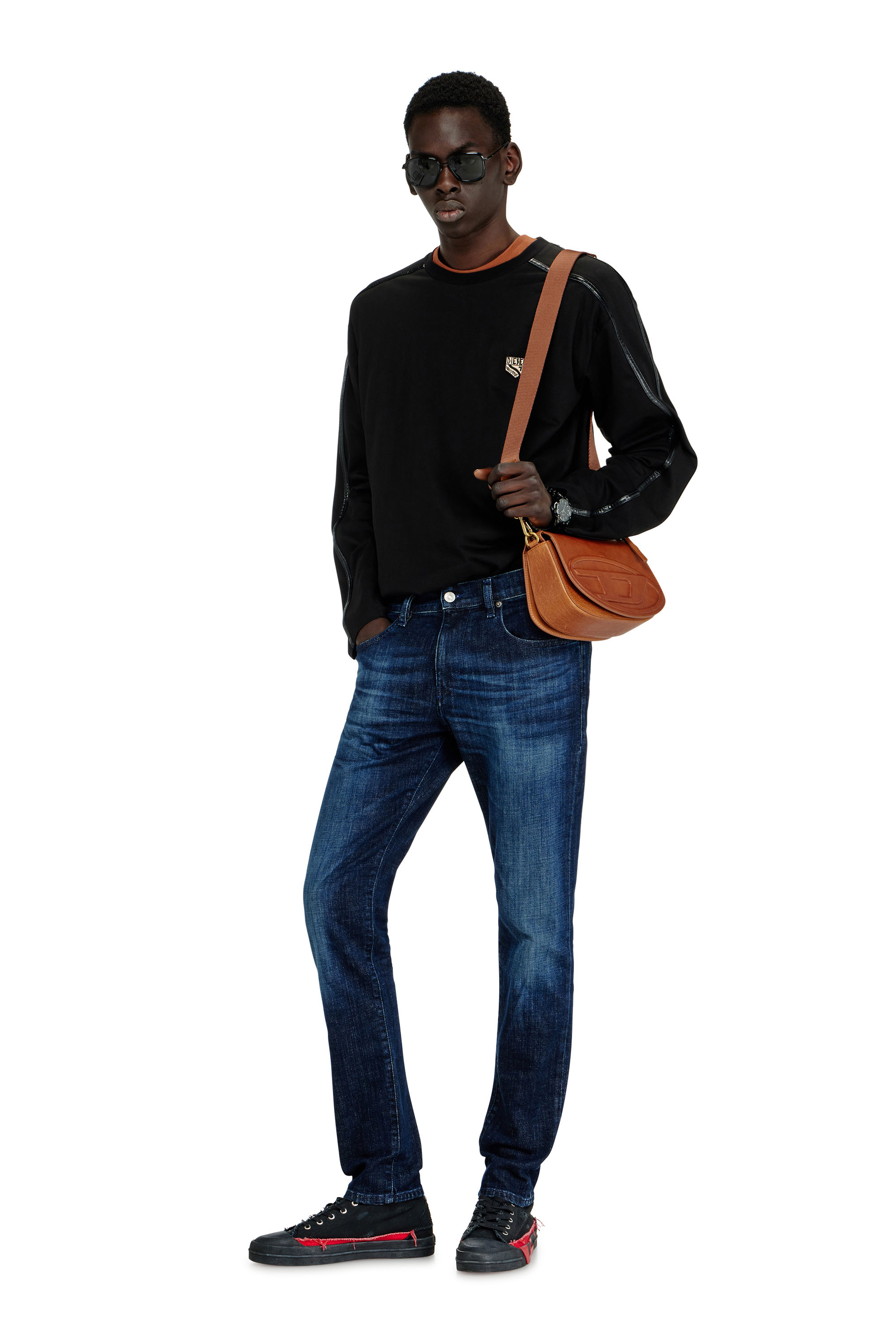 Diesel - 1DR CAMERA BAG, Unisex's 1DR-Camera bag in pull-up leather in Brown - 1