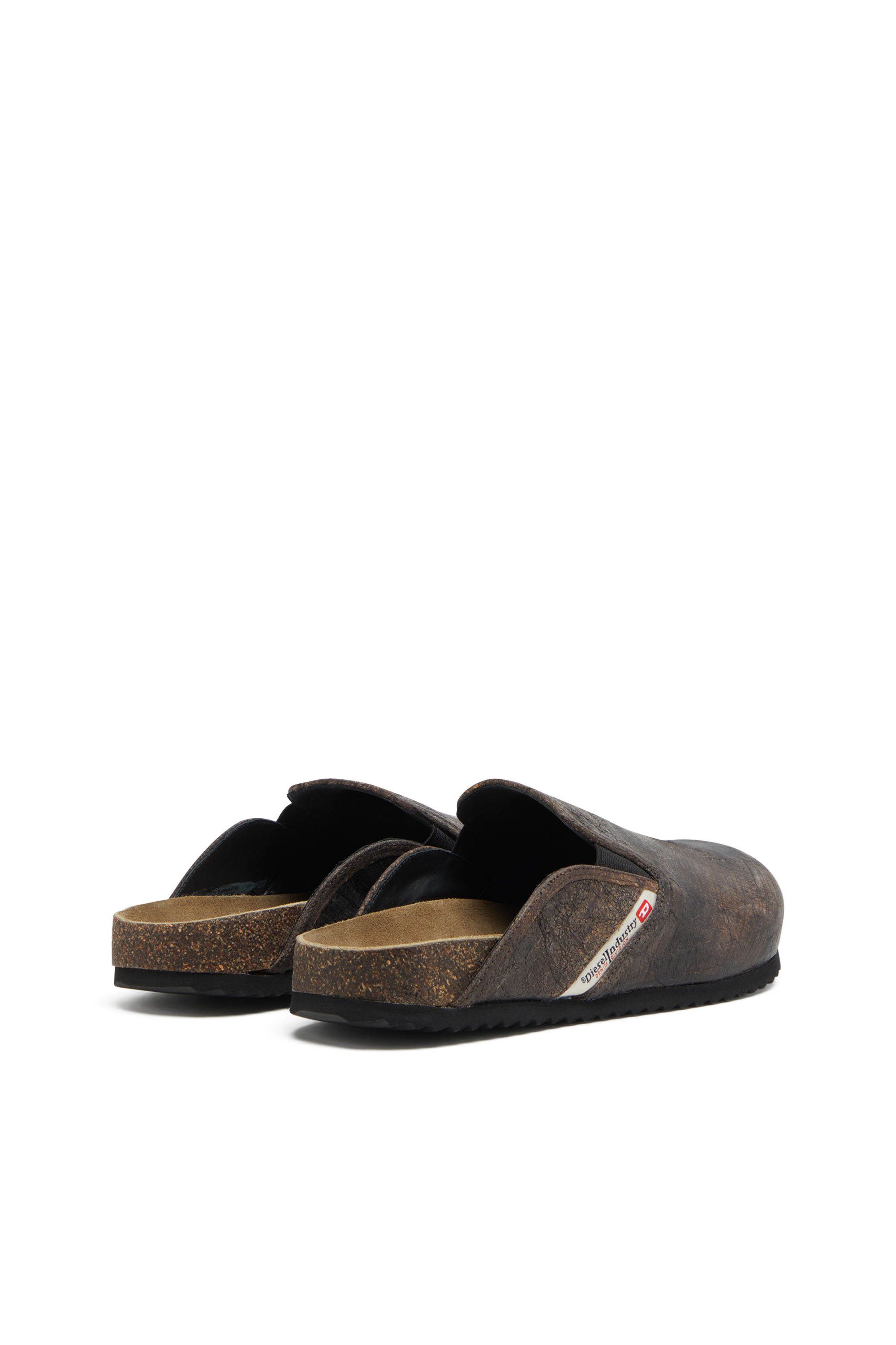 Diesel - D-WOODSTOCK SLIP-ON, Man's D-Woodstock-Clogs in crackle-effect suede in Brown - 3