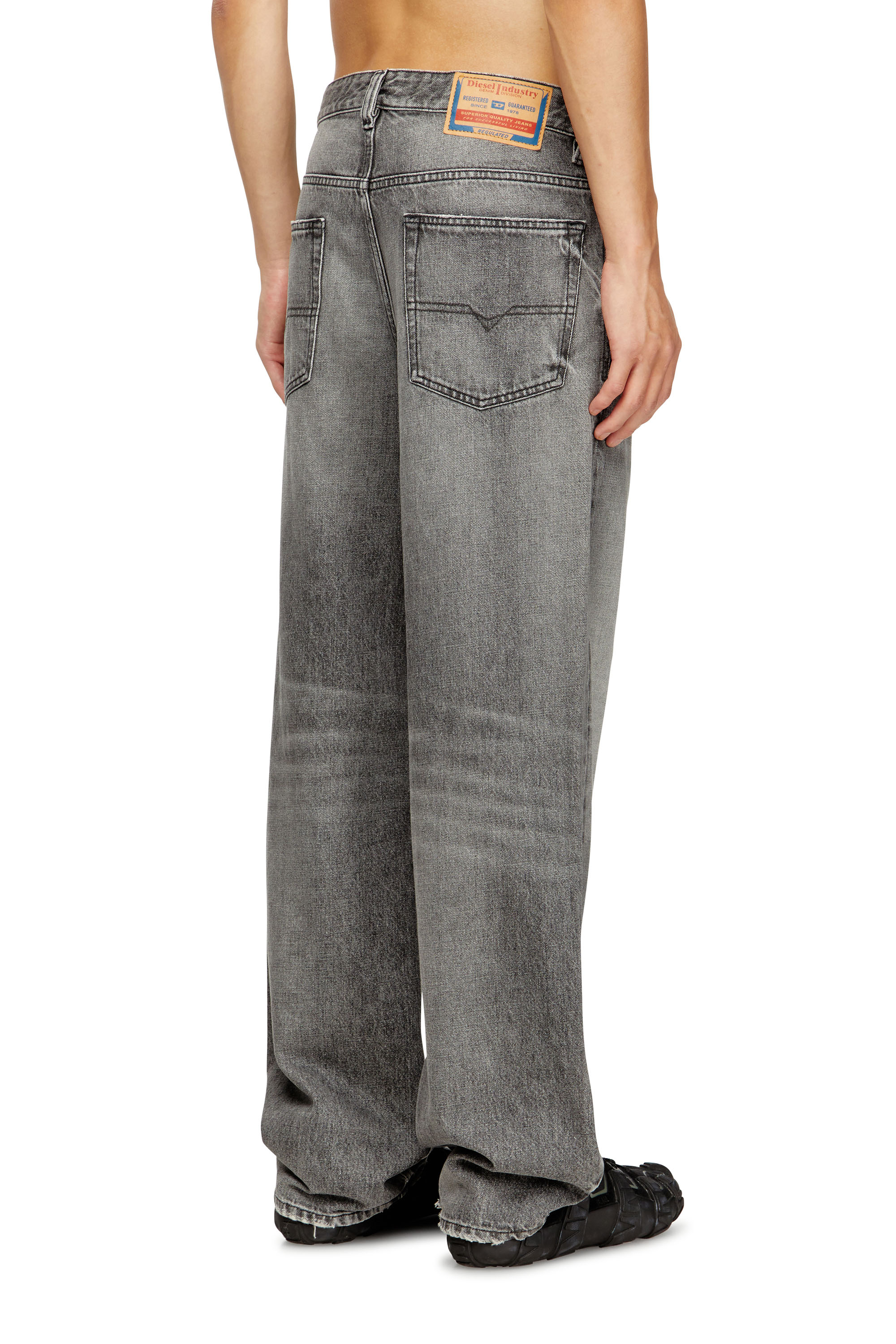 Relaxed Jeans 2001 D-Macro 007AW, Grey Diesel - Man's Relaxed Jeans 2001 D-Macro 007AW, Grey - 4