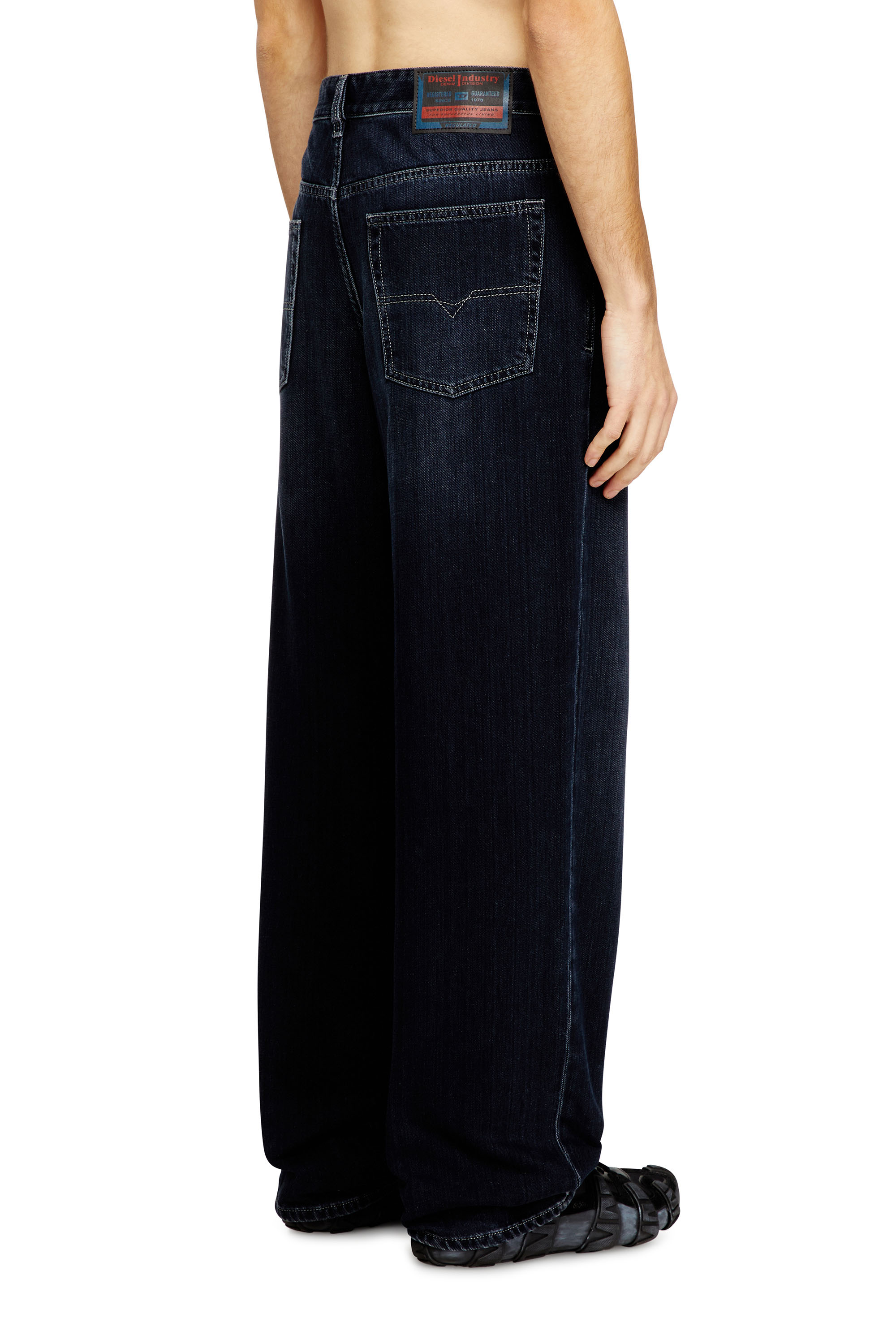 Diesel - Man's Relaxed Jeans 2001 D-Macro 09Q19, Dark Blue - 2