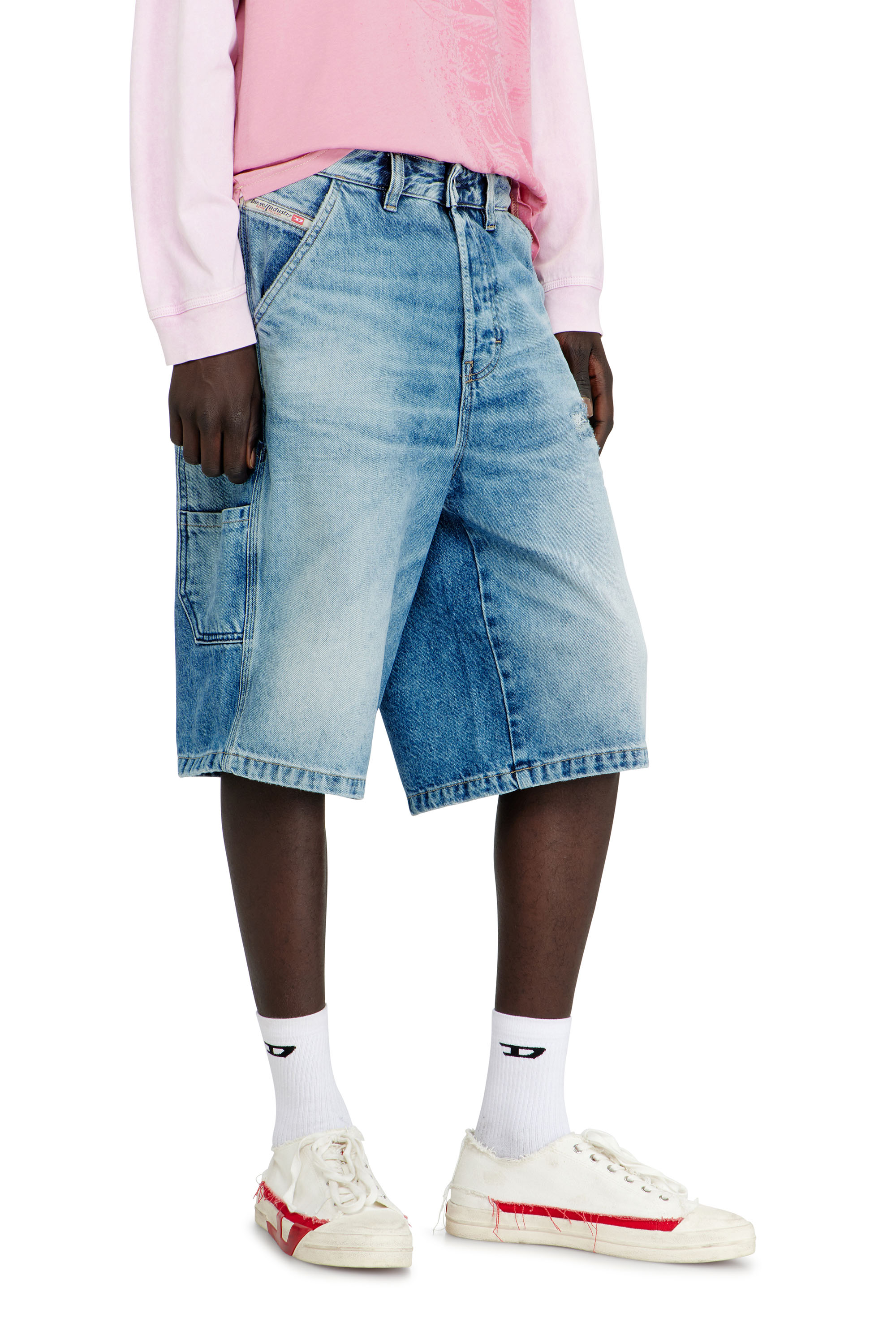 Diesel - D-LIVERY-W-SHORT, Man's Relaxed shorts in fluid denim with abrasions in Light Blue - 4