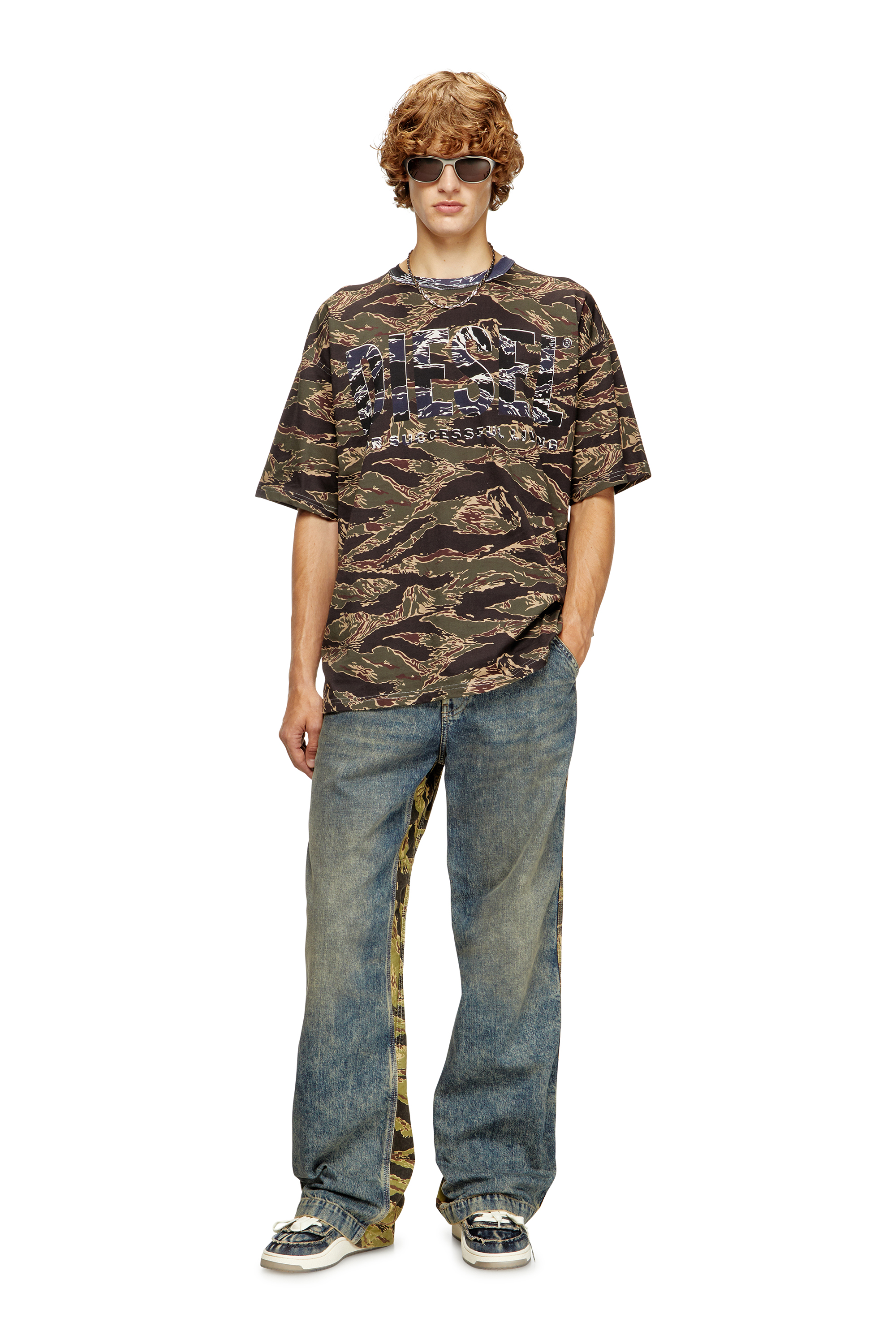 Diesel - S-TRACKER-D LOW, Man's S-Tracker-D-Frayed denim sneakers with transparent sole in Blue - 2